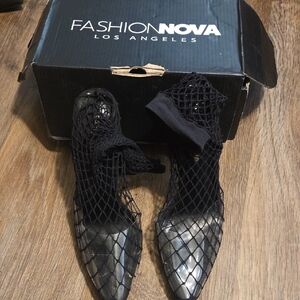 Fashion Nova Black Mesh Flats